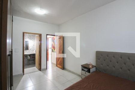 Suíte de casa para alugar com 4 quartos, 120m² em Asteca, Belo Horizonte