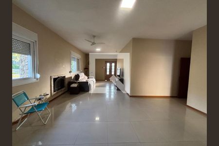 Casa para alugar com 3 quartos, 472m² em Padre Reus, São Leopoldo