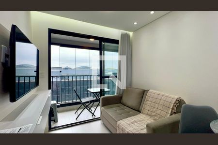 Sala de kitnet/studio para alugar com 1 quarto, 30m² em Pinheiros, São Paulo