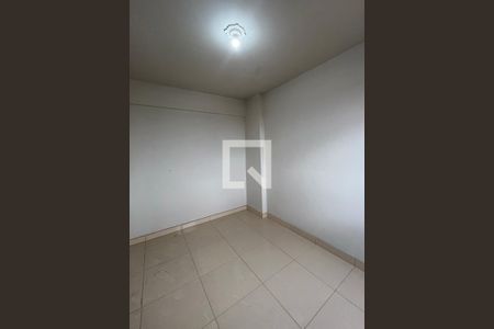 Quarto 1 de apartamento para alugar com 2 quartos, 48m² em Parque Fongaro, São Paulo