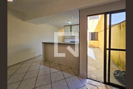 Sala/Cozinha de apartamento à venda com 2 quartos, 70m² em Vila Alzira, Santo André
