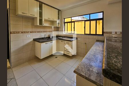 Sala/Cozinha de apartamento à venda com 2 quartos, 70m² em Vila Alzira, Santo André