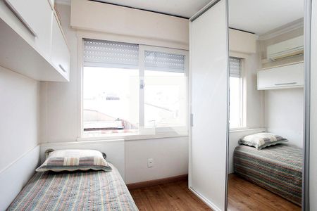 Quarto 2 de apartamento para alugar com 3 quartos, 70m² em Floresta, Porto Alegre