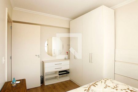 Quarto 1 de apartamento para alugar com 3 quartos, 70m² em Floresta, Porto Alegre