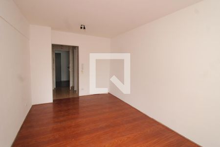 Sala/Quarto de kitnet/studio para alugar com 1 quarto, 27m² em Liberdade, São Paulo
