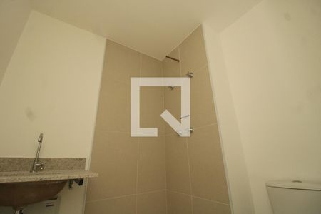 Banheiro de kitnet/studio para alugar com 1 quarto, 28m² em Sacomã, São Paulo