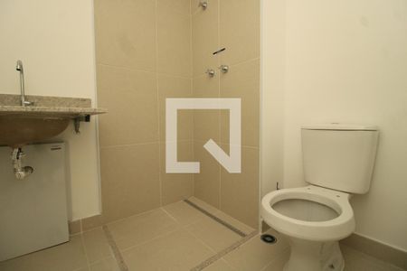 Banheiro de kitnet/studio para alugar com 1 quarto, 28m² em Sacomã, São Paulo