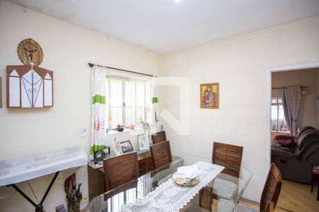 Sala de TV de casa à venda com 2 quartos, 134m² em Canhema, Diadema