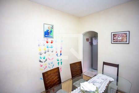 Sala de TV de casa à venda com 2 quartos, 134m² em Canhema, Diadema