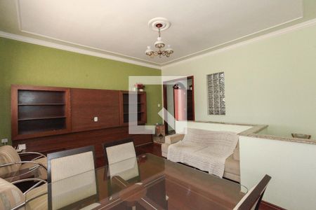 Sala de casa à venda com 4 quartos, 400m² em Diamante, Belo Horizonte