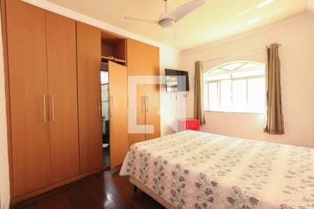 Suíte de casa à venda com 4 quartos, 400m² em Diamante, Belo Horizonte
