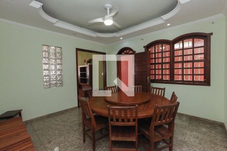 Casa à venda com 4 quartos, 400m² em Diamante, Belo Horizonte