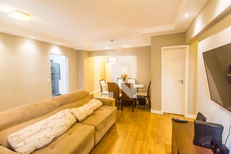 Sala  de apartamento à venda com 2 quartos, 74m² em Jardim Tupanci, Barueri