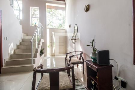 Sala de casa de condomínio à venda com 4 quartos, 308m² em Residencial Tres (alphaville), Santana de Parnaíba