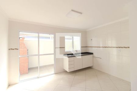 Sala/Cozinha de casa de condomínio à venda com 2 quartos, 60m² em Vila Irmaos Arnoni, São Paulo