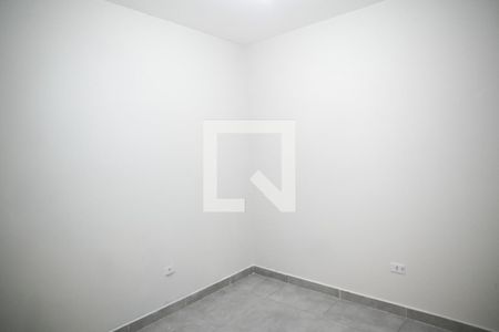 Quarto 1 de apartamento para alugar com 2 quartos, 40m² em Parque Bristol, São Paulo