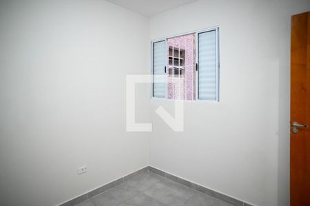 Quarto 1 de apartamento para alugar com 2 quartos, 40m² em Parque Bristol, São Paulo