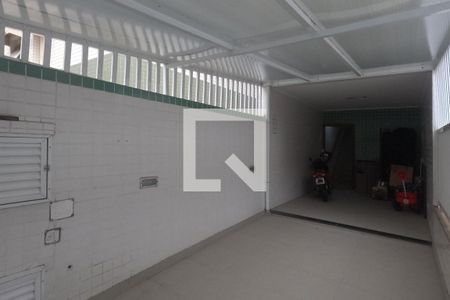 Garagem de casa para alugar com 4 quartos, 200m² em Campo Grande, Santos
