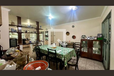 Sala de jantar  de casa à venda com 4 quartos, 240m² em Salgado Filho, Belo Horizonte