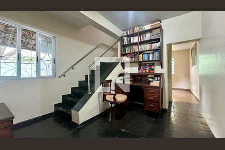 Sala  de casa à venda com 4 quartos, 240m² em Salgado Filho, Belo Horizonte