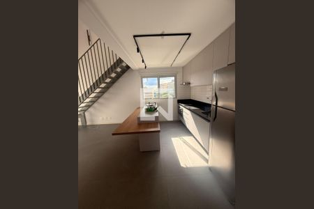 Sala/cozinha de apartamento para alugar com 1 quarto, 79m² em Cerqueira César, São Paulo
