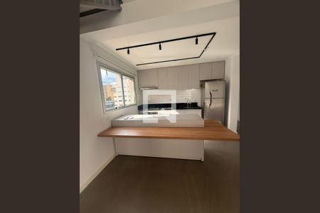 Sala/cozinha de apartamento para alugar com 1 quarto, 79m² em Cerqueira César, São Paulo