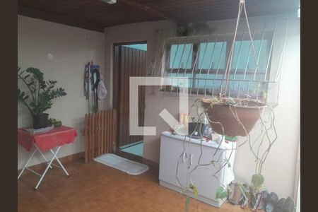 Casa à venda com 2 quartos, 125m² em Cidade Dutra, São Paulo