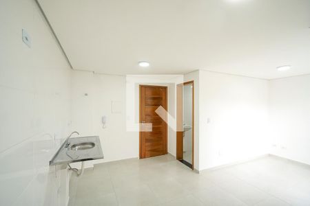 Sala e cozinha de kitnet/studio à venda com 1 quarto, 27m² em Vila Carrão, São Paulo