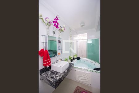 Banheiro da Suíte de casa para alugar com 2 quartos, 265m² em Oitis, Contagem