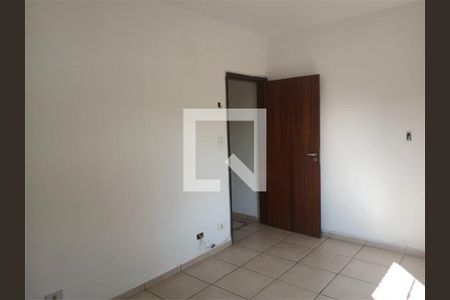 Casa à venda com 3 quartos, 130m² em Cidade Dutra, São Paulo