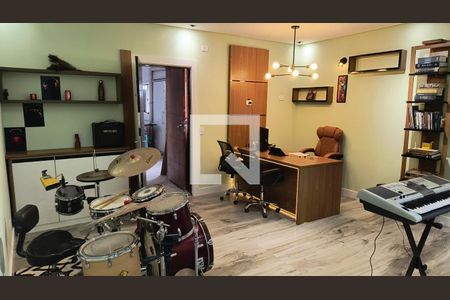 Quarto de casa à venda com 4 quartos, 375m² em Novo Osasco, Osasco