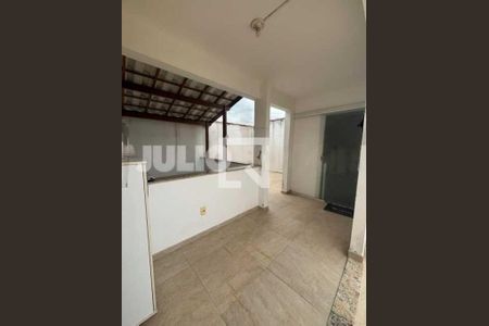 Casa à venda com 2 quartos, 134m² em Vila Valqueire, Rio de Janeiro