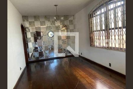 Casa à venda com 4 quartos, 319m² em Vila Valqueire, Rio de Janeiro