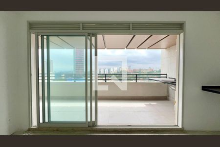 Varanda de apartamento à venda com 2 quartos, 67m² em Pinheiros, São Paulo