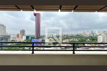 Varanda de apartamento à venda com 2 quartos, 67m² em Pinheiros, São Paulo