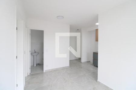 Sala de apartamento para alugar com 2 quartos, 43m² em Vila Isa, São Paulo