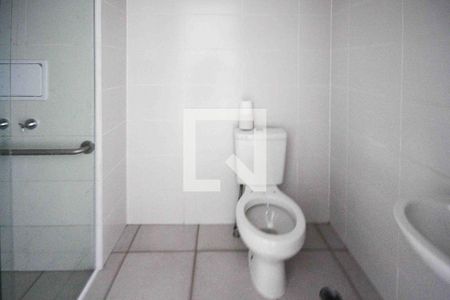 Banheiro social de apartamento para alugar com 1 quarto, 28m² em Jardim Independência (são Paulo), São Paulo
