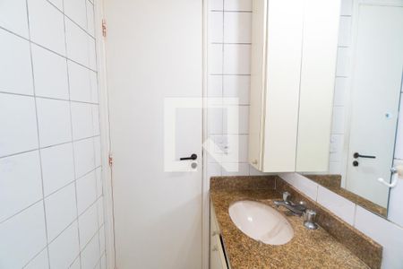 Banheiro da Suíte de apartamento para alugar com 3 quartos, 73m² em Chácara Inglesa, São Paulo