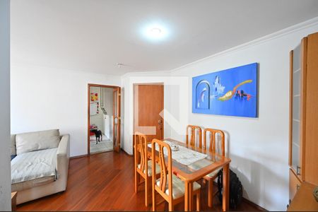 Sala de apartamento para alugar com 3 quartos, 73m² em Chácara Inglesa, São Paulo