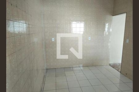 Quarto de casa para alugar com 1 quarto, 45m² em Jardim Flor da Montanha, Guarulhos