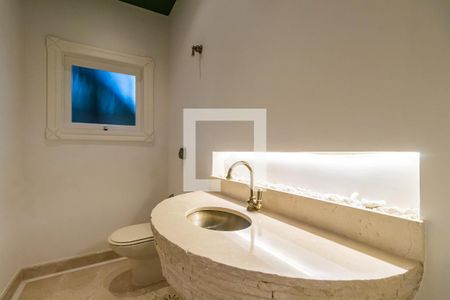 Lavabo de casa de condomínio à venda com 4 quartos, 450m² em Alphaville Residencial Plus, Barueri