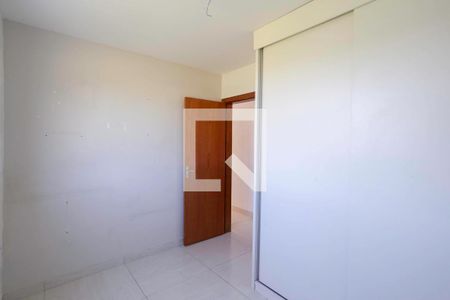 Quarto de casa à venda com 2 quartos, 120m² em Nacional, Contagem