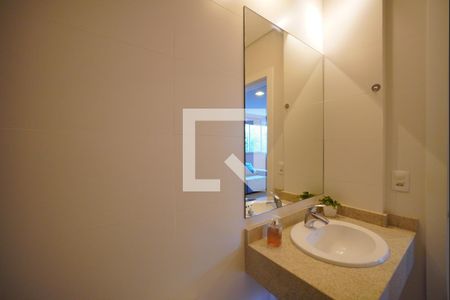 Banheiro de apartamento para alugar com 2 quartos, 62m² em João Paulo, Florianópolis