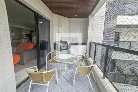 Apartamento para alugar com 3 quartos, 134m² em V Guaruja, Guarujá
