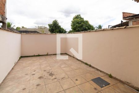 Área externa de casa para alugar com 2 quartos, 78m² em Campo Grande, Rio de Janeiro