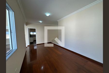 Sala de casa de condomínio para alugar com 3 quartos, 260m² em Residencial das Estrelas, Barueri