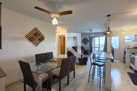 Sala de apartamento para alugar com 2 quartos, 77m² em Nova Mirim, Praia Grande