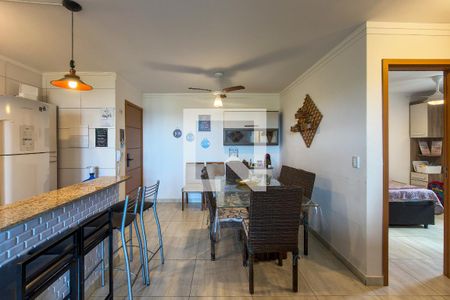 Sala de apartamento para alugar com 2 quartos, 77m² em Nova Mirim, Praia Grande