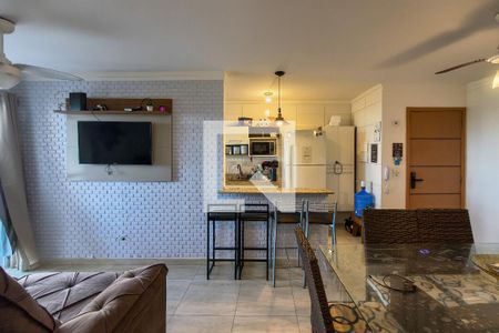 Sala de apartamento para alugar com 2 quartos, 77m² em Nova Mirim, Praia Grande