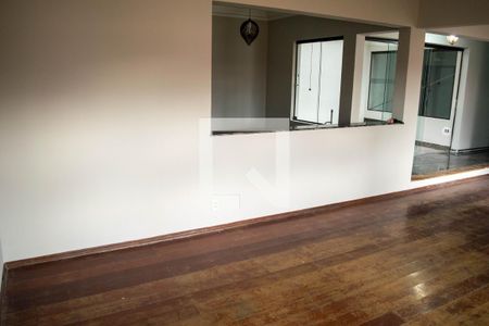 Sala de casa para alugar com 3 quartos, 259m² em Penha de França, São Paulo